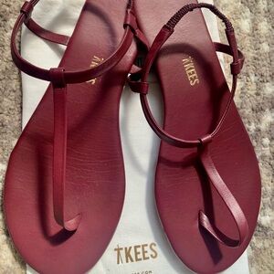 TKEES Mariana T-Strap Sandals in Red/Brown Color Size 8/39